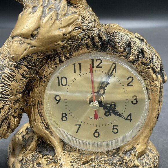 Vintage Desktop Eagle Resin Quartz Clock - Picture 5 of 6